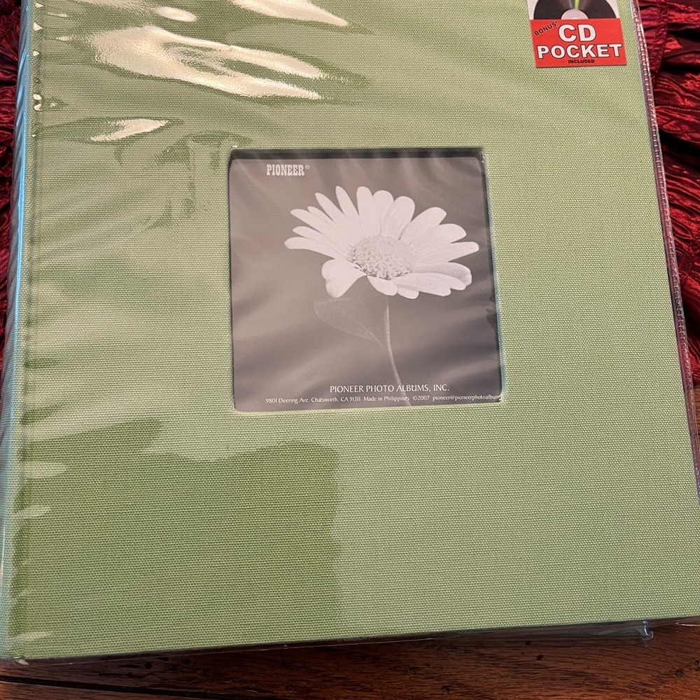 Pioneer Green Photo Album